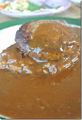 糸島牛・豚の手ごねハンバーグカレー