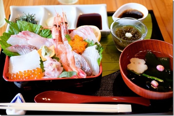 大門茶屋、いろりの海鮮重