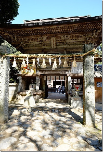 櫻井神社の楼門