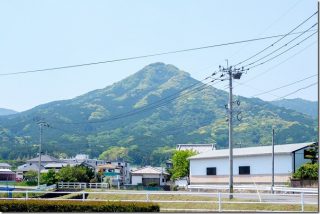 飯盛山に子供と登山(福岡市西区 飯盛神社から登頂)