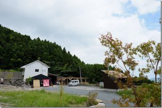 白糸の滝近くで食事 白糸うどん やすじ