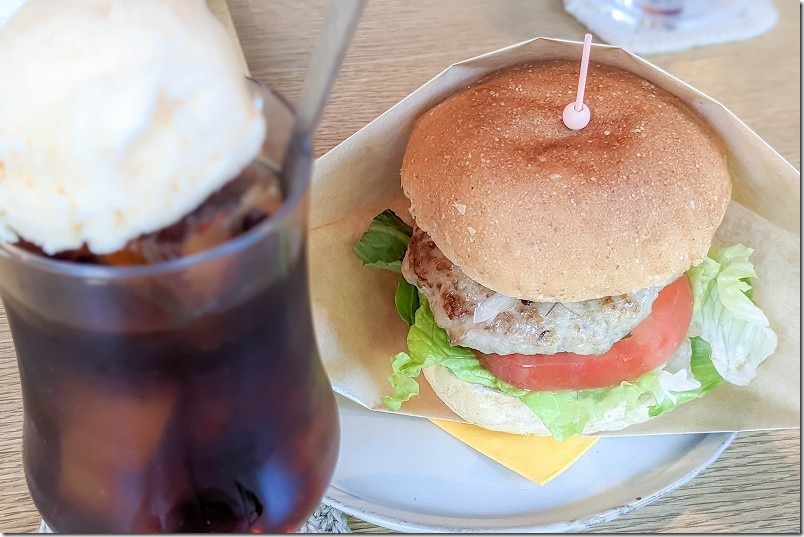 糸島、スミカフェでランチ、豚塩バーガー、コーヒーフロート