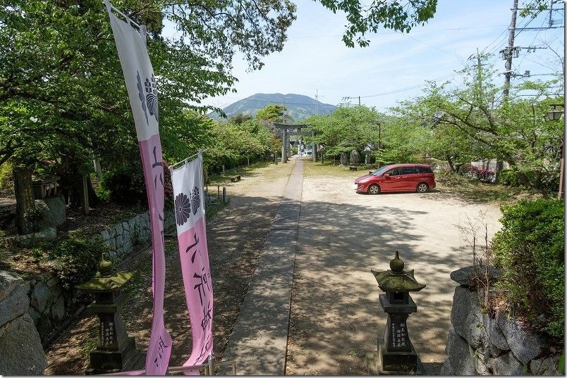 糸島、六所神社の駐車場