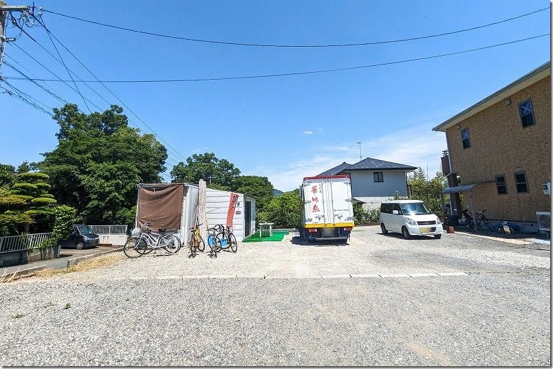 「伊都のからあげ」の駐車場