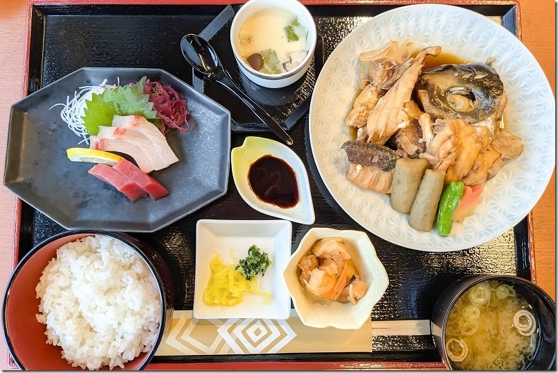 二丈温泉 きららの湯のあらだき刺し身膳