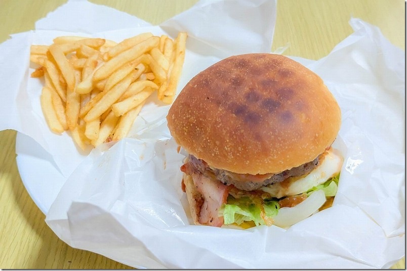 いきまつバーガー【全部乗せハンバーガー 820円 + ポテト130円】